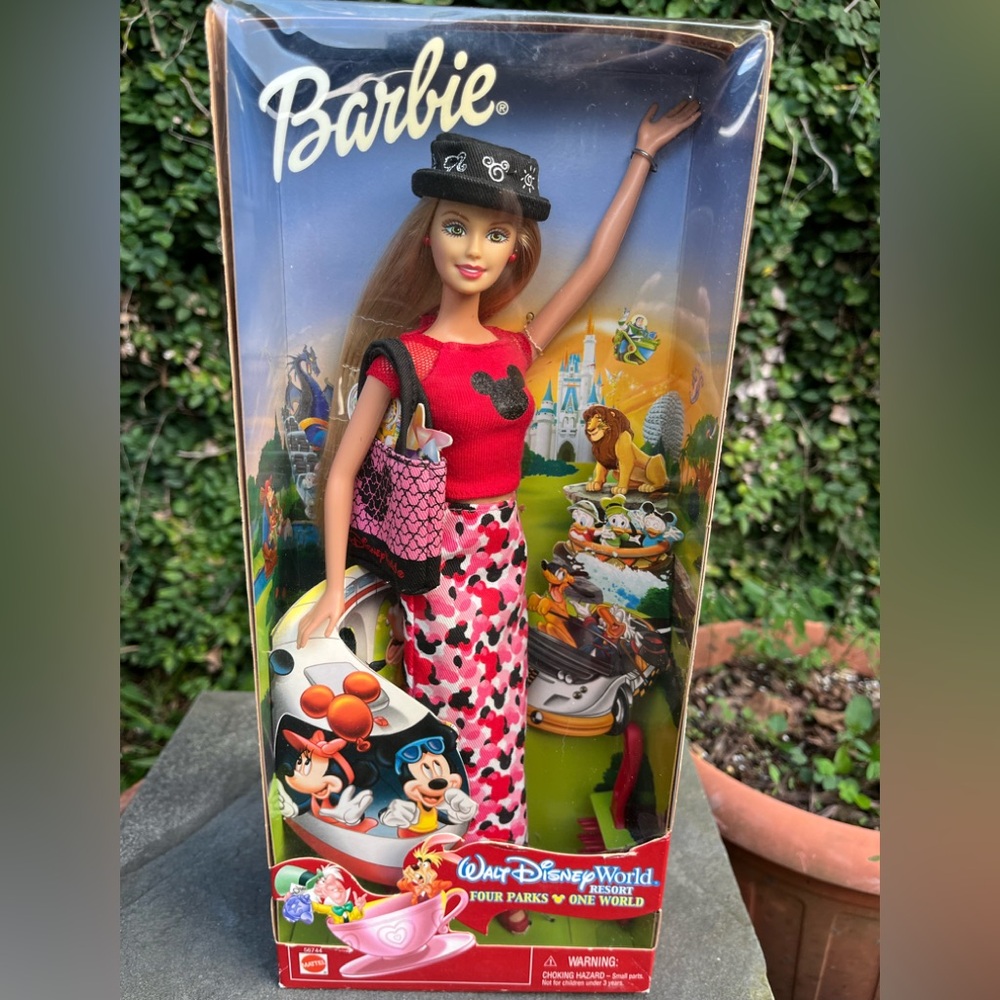 Vintage 2002 BARBIE NRFB Barbie Walt Disney World Resort Four Parks One World